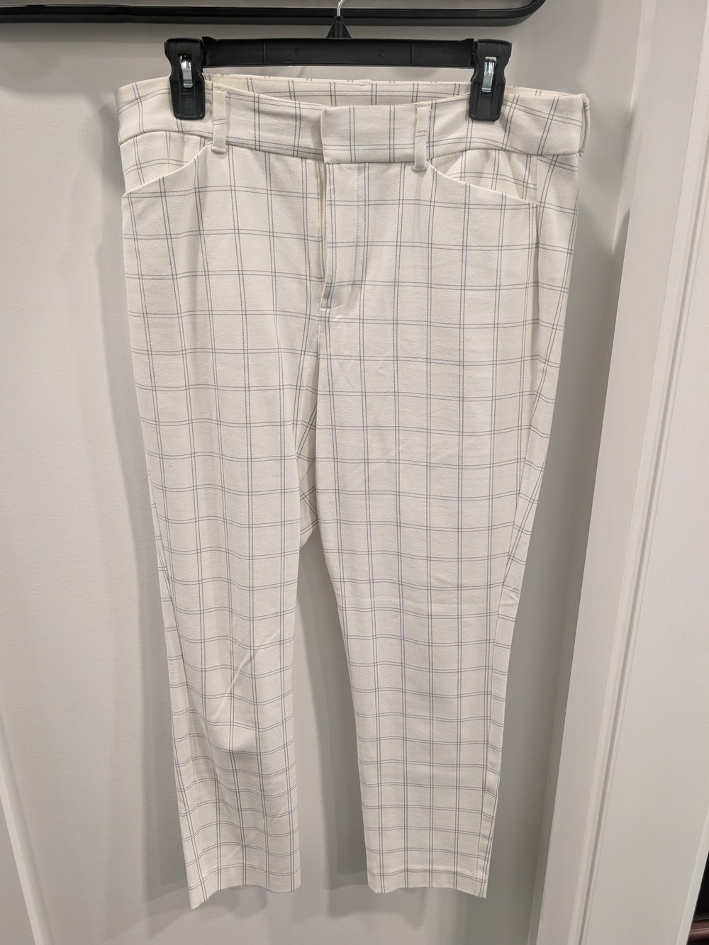 Old Navy White Windowpane Cropped Jeans